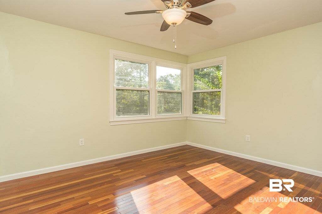 405 Thornton Place Mobile, AL 36609 - Photo 10 of 16
