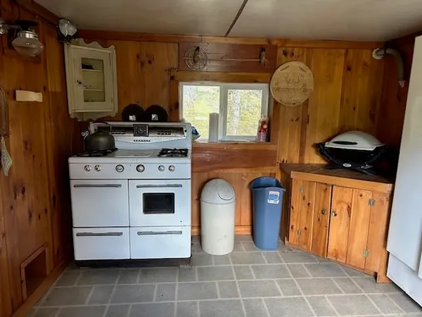 $165,000 | 1198 Indian Stream Road, Pittsburg, NH 03592