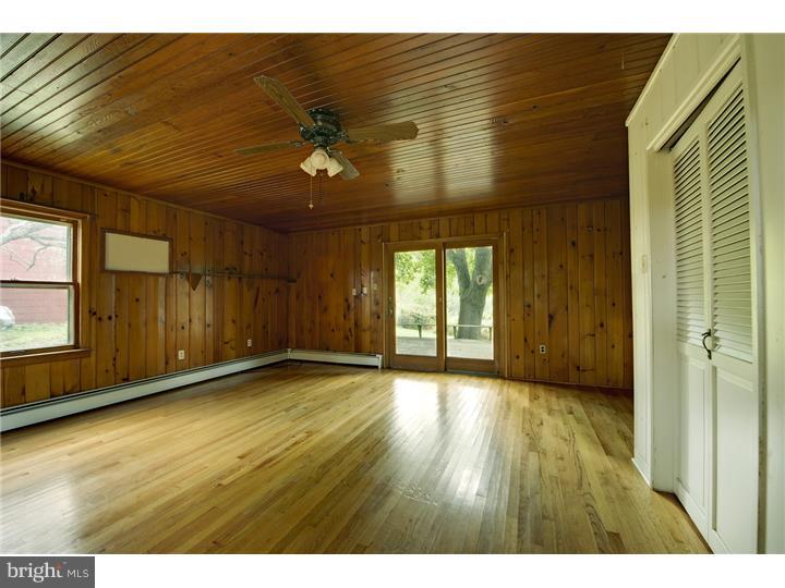 906 Sherers Hill Road Riegelsville, PA 18077 - Photo 16 of 24