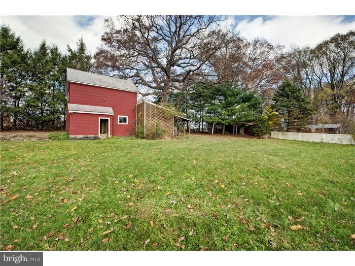 906 Sherers Hill Road Riegelsville, PA 18077 - Photo 4 of 24