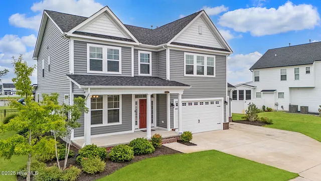 $577,500 | 221 Moorland Way, Moyock, NC 27958