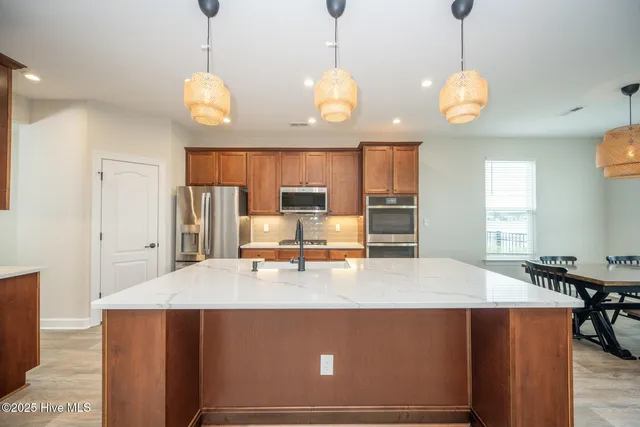 $577,500 | 221 Moorland Way, Moyock, NC 27958