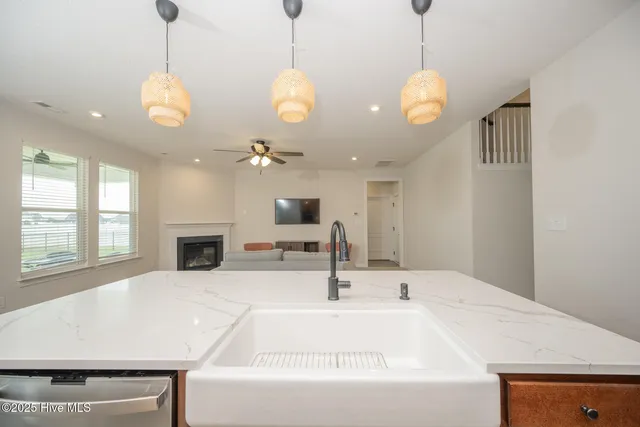 $577,500 | 221 Moorland Way, Moyock, NC 27958