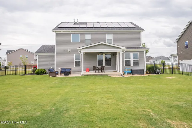 $577,500 | 221 Moorland Way, Moyock, NC 27958