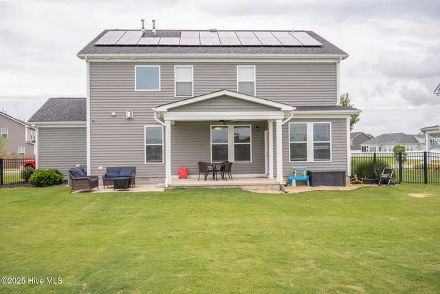 $577,500 | 221 Moorland Way, Moyock, NC 27958