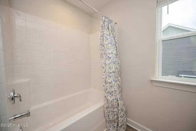 $577,500 | 221 Moorland Way, Moyock, NC 27958