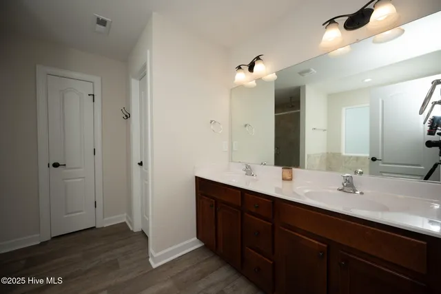 $577,500 | 221 Moorland Way, Moyock, NC 27958