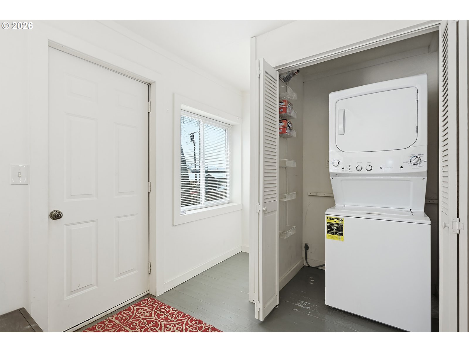 320 East Steuben Street Bingen, WA 98605 - Photo 6 of 41 a view of washer and dryer
