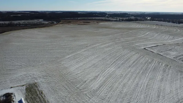 $2,200,000 | 197.69-acres North Flansburg Road, McConnell, IL 61050