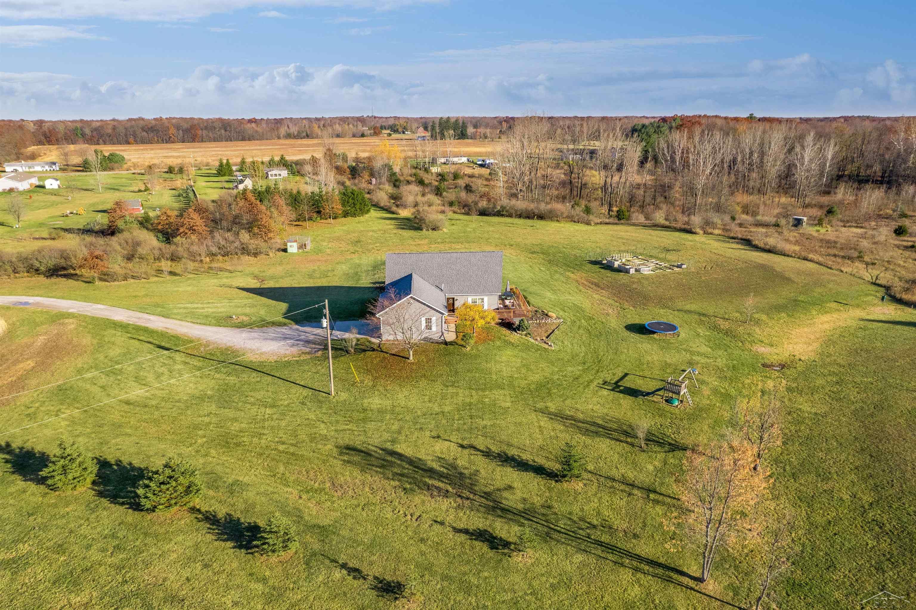 19669 West Townline Road St. Charles, MI 48655 - Photo 43 of 52 50094645-43.JPG