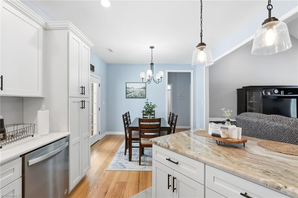 1196 Cape Hickory Road Hickory, NC 28601 - Photo 14 of 50