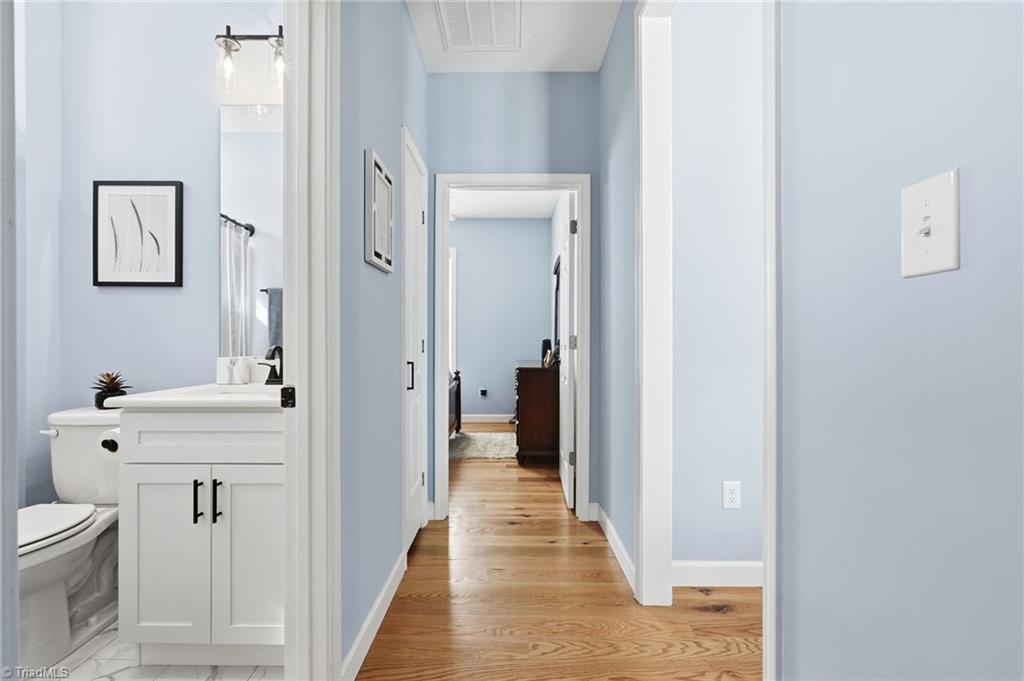 1196 Cape Hickory Road Hickory, NC 28601 - Photo 35 of 50