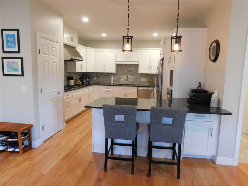 16 Wheeler Lane Hopkinton, RI 02832 - Photo 11 of 44