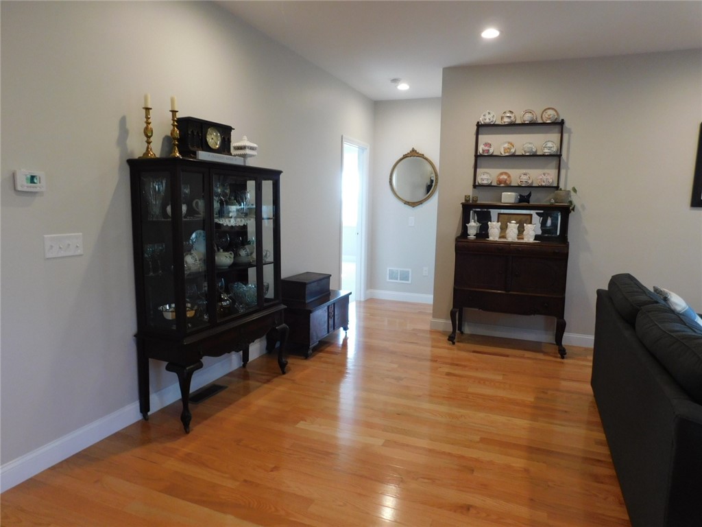 16 Wheeler Lane Hopkinton, RI 02832 - Photo 6 of 44