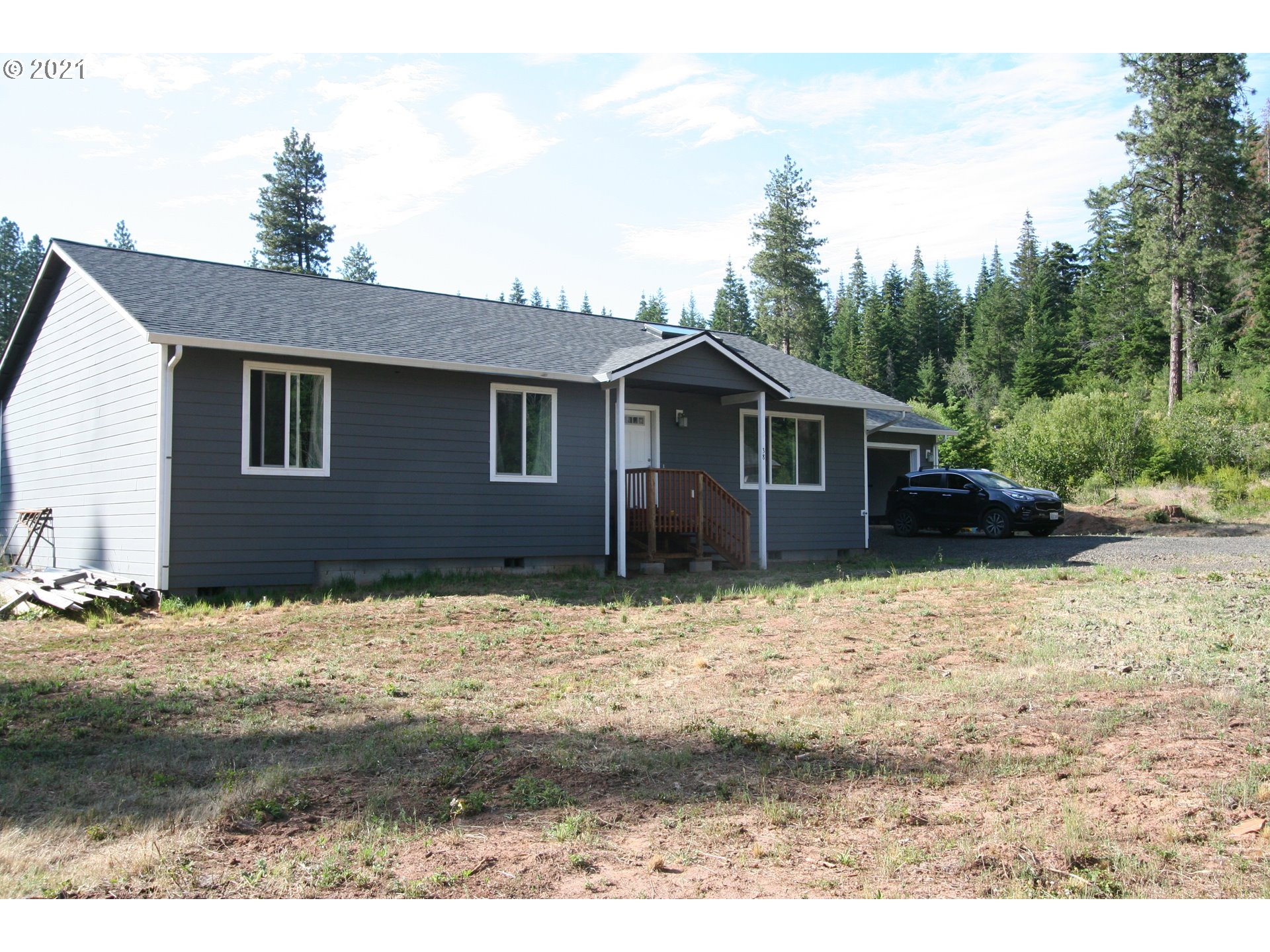 38 Moore Road White Salmon, WA 98672 - Photo 1 of 18