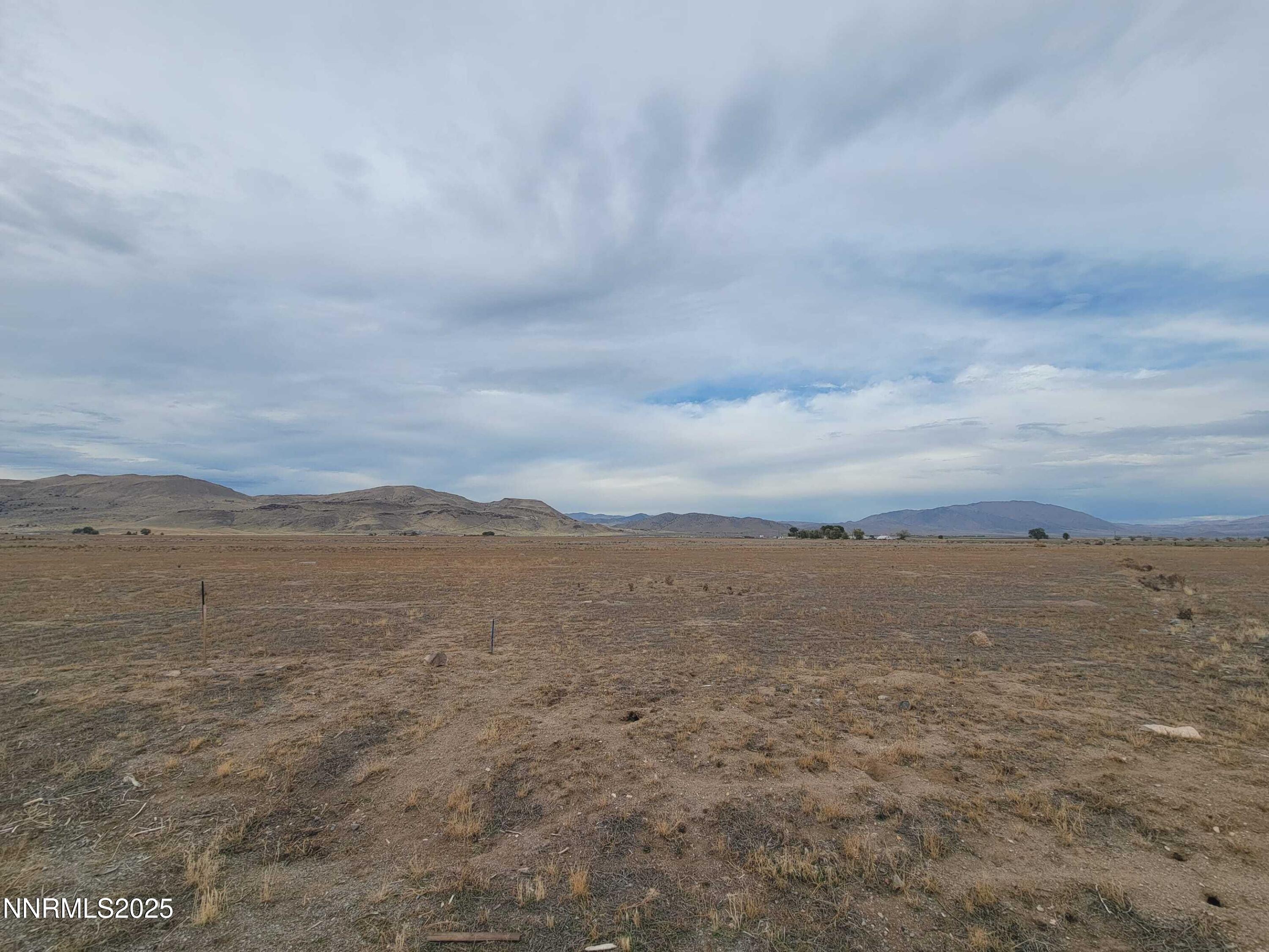 5 Honalo Court Reno, NV 89510 - Photo 2 of 8 a view of an lake and mountain