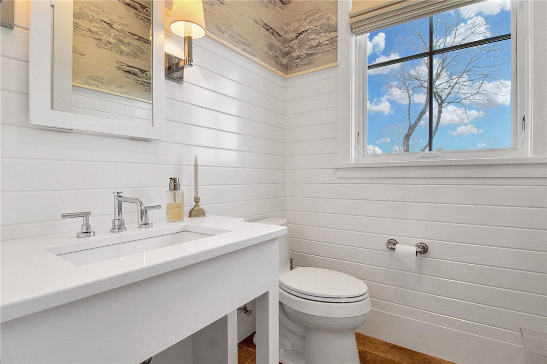 111 Avondale Road Westerly, RI 02891 - Photo 32 of 50