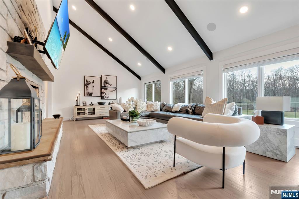 16 East Greenbrook Road Caldwell, NJ 07006 - Photo 18 of 34