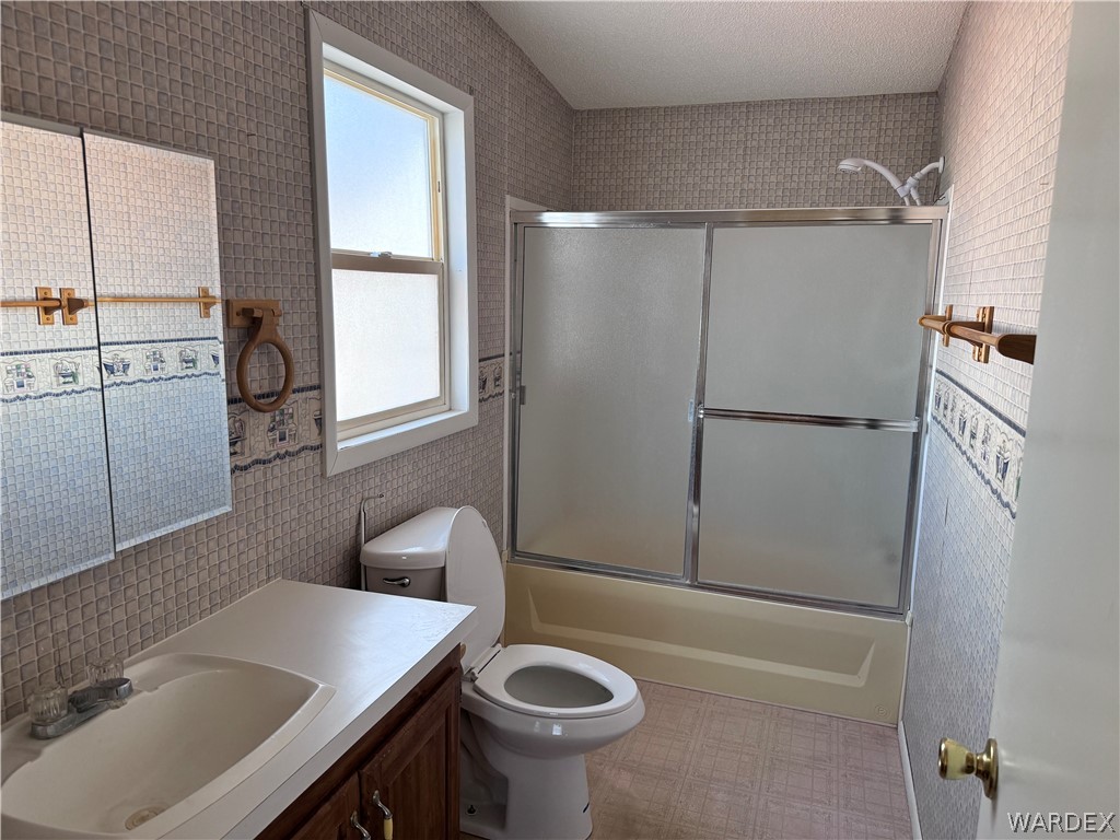 2066 East El Rodeo Road, Unit 44 Fort Mohave, AZ 86426 - Photo 19 of 28 Bathroom