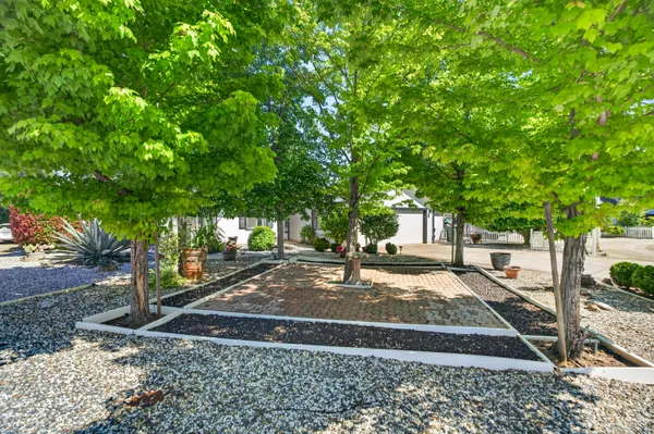 $350,000 | 3305 St Moritz Court, Redding, CA 96002
