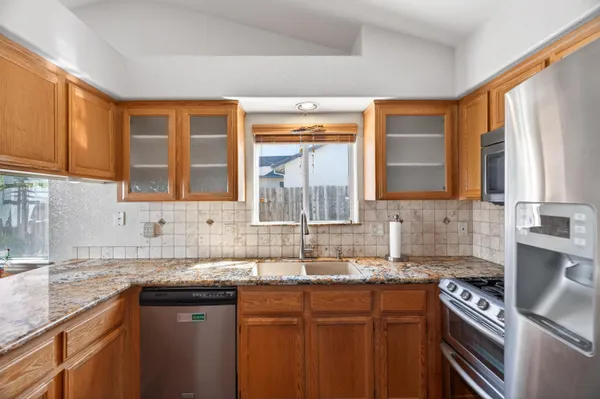 $350,000 | 3305 St Moritz Court, Redding, CA 96002