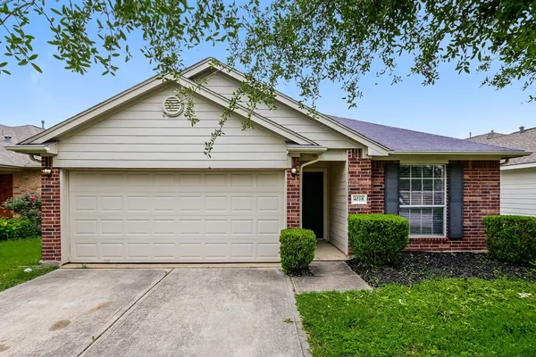 $1,920 | 4018 Falvel Shadow Creek Drive, Spring, TX 77388