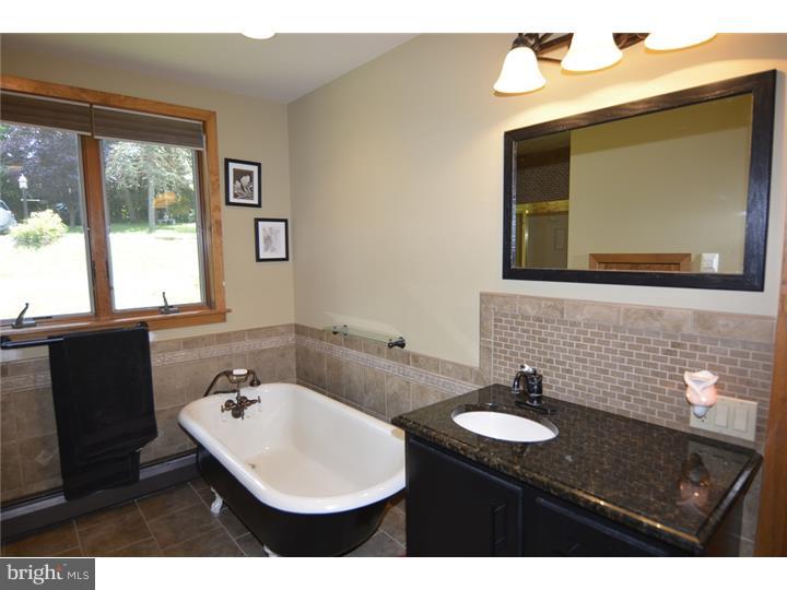 901 Pine Heights Road Reading, PA 19605 - Photo 11 of 25 Gallery Image 11