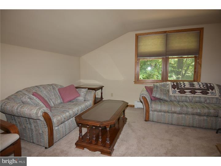 901 Pine Heights Road Reading, PA 19605 - Photo 13 of 25 Gallery Image 13