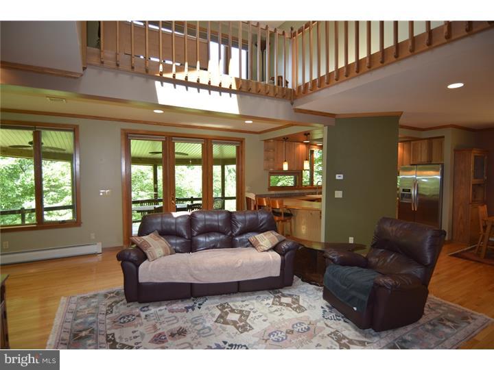 901 Pine Heights Road Reading, PA 19605 - Photo 3 of 25 Gallery Image 3