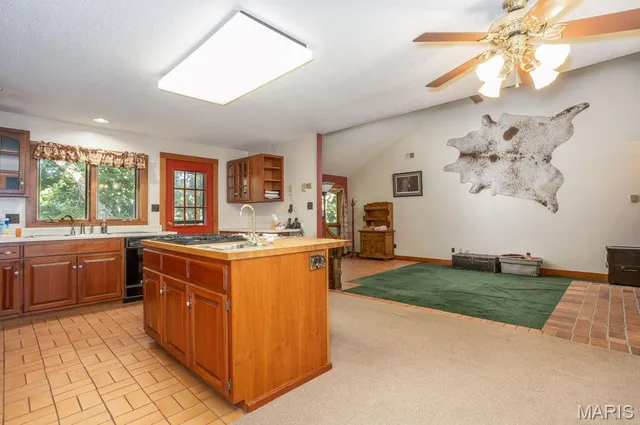 $499,000 | 1000 State Hwy A, Iberia, MO 65486