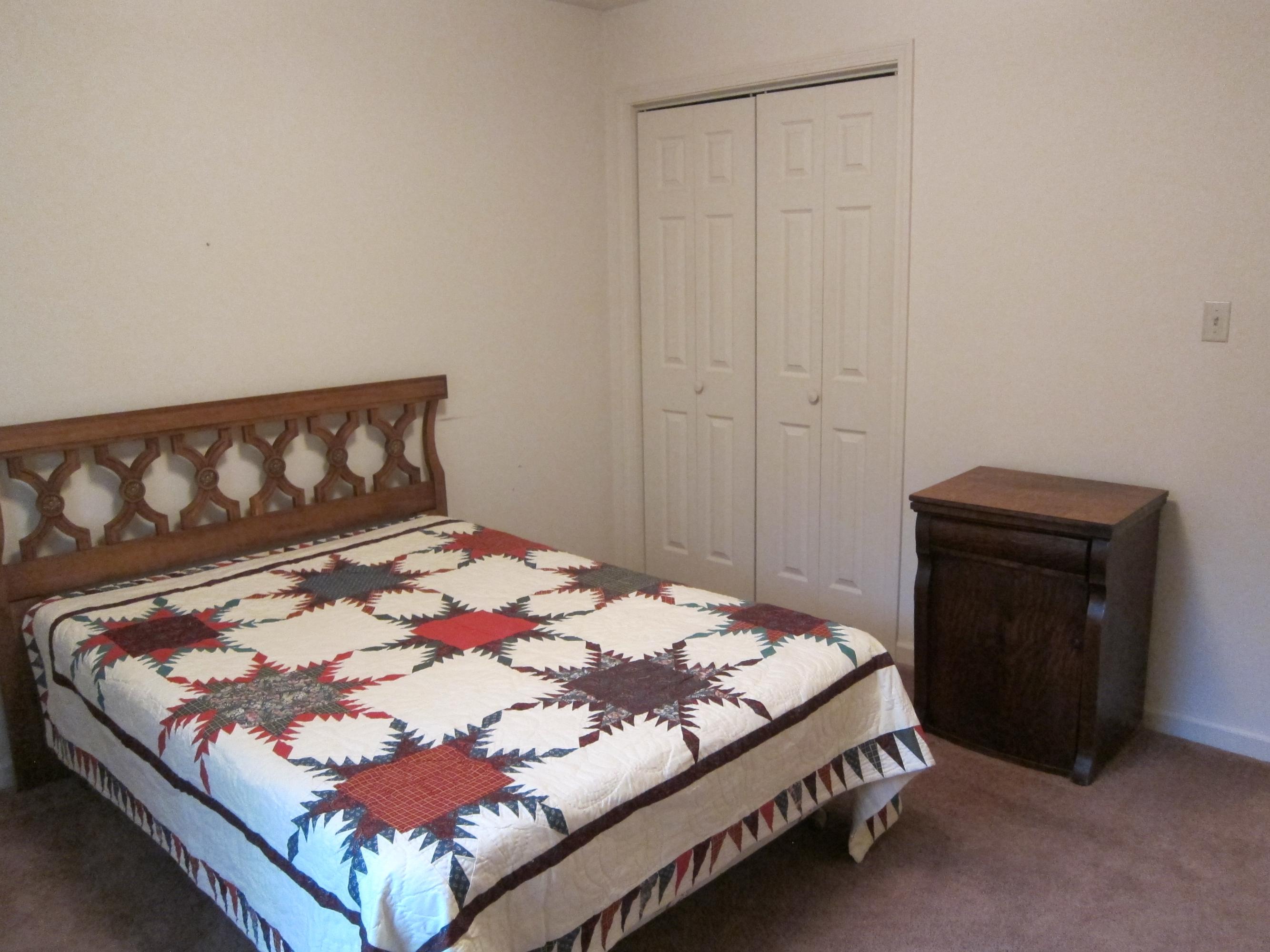 547 Merritt Road Maryville, TN 37804 - Photo 22 of 26 Guest Bedroom
