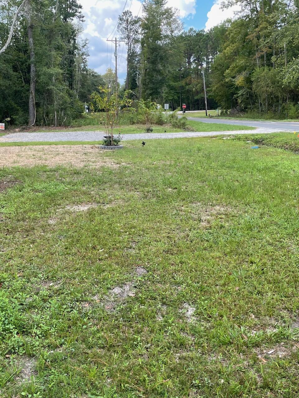 680 Barracada Road Walterboro, SC 29488 - Photo 1 of 8 IMG_1692