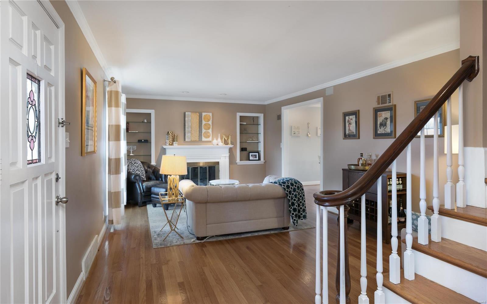4 Foxboro Road Ladue, MO 63124 - Photo 3 of 17