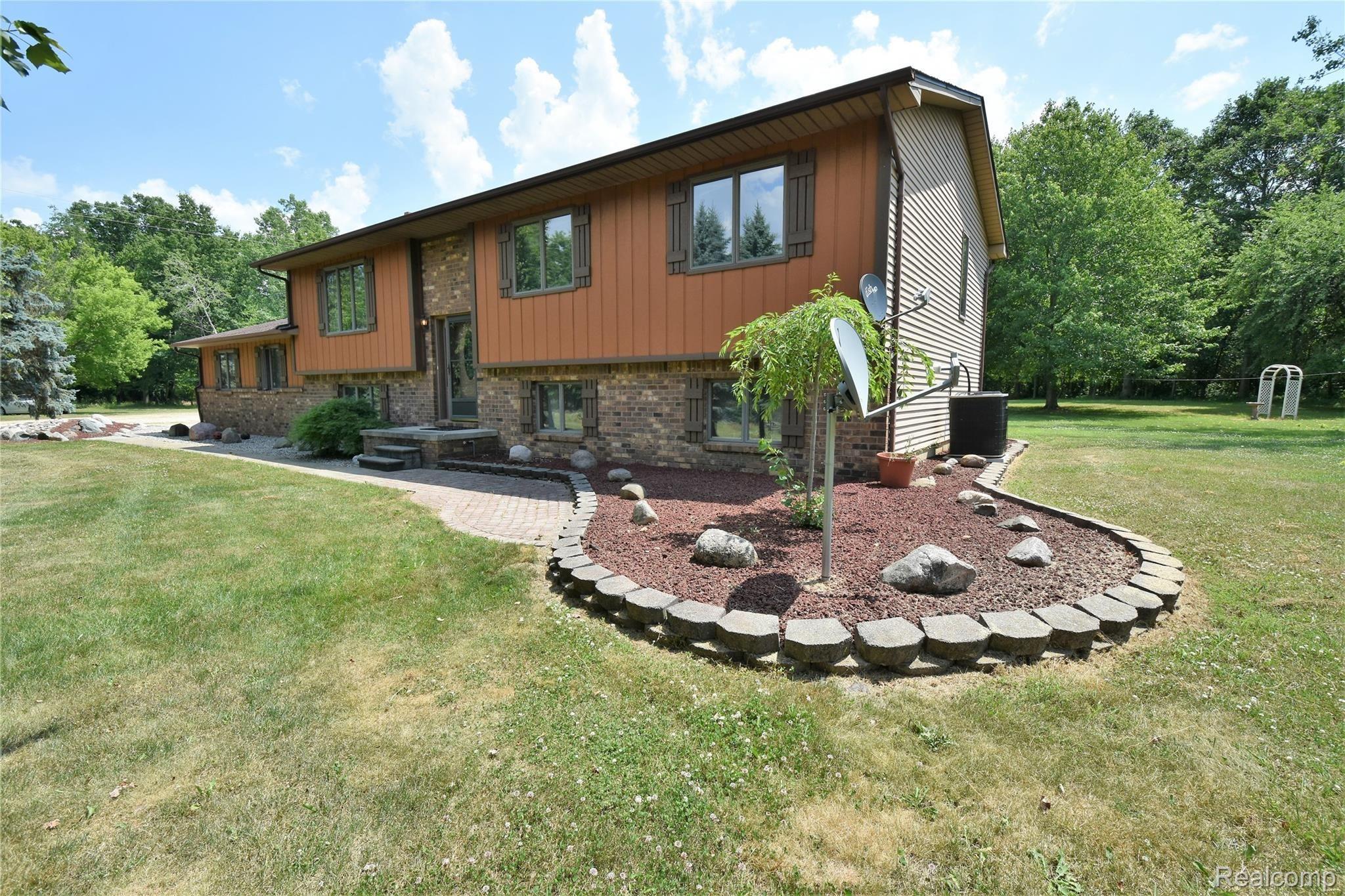 3179 Hasler Lake Road Lapeer, MI 48446 - Photo 5 of 62 DSC_3927.JPG