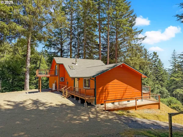 $799,900 | 20313 Whaleshead Road, Brookings, OR 97415