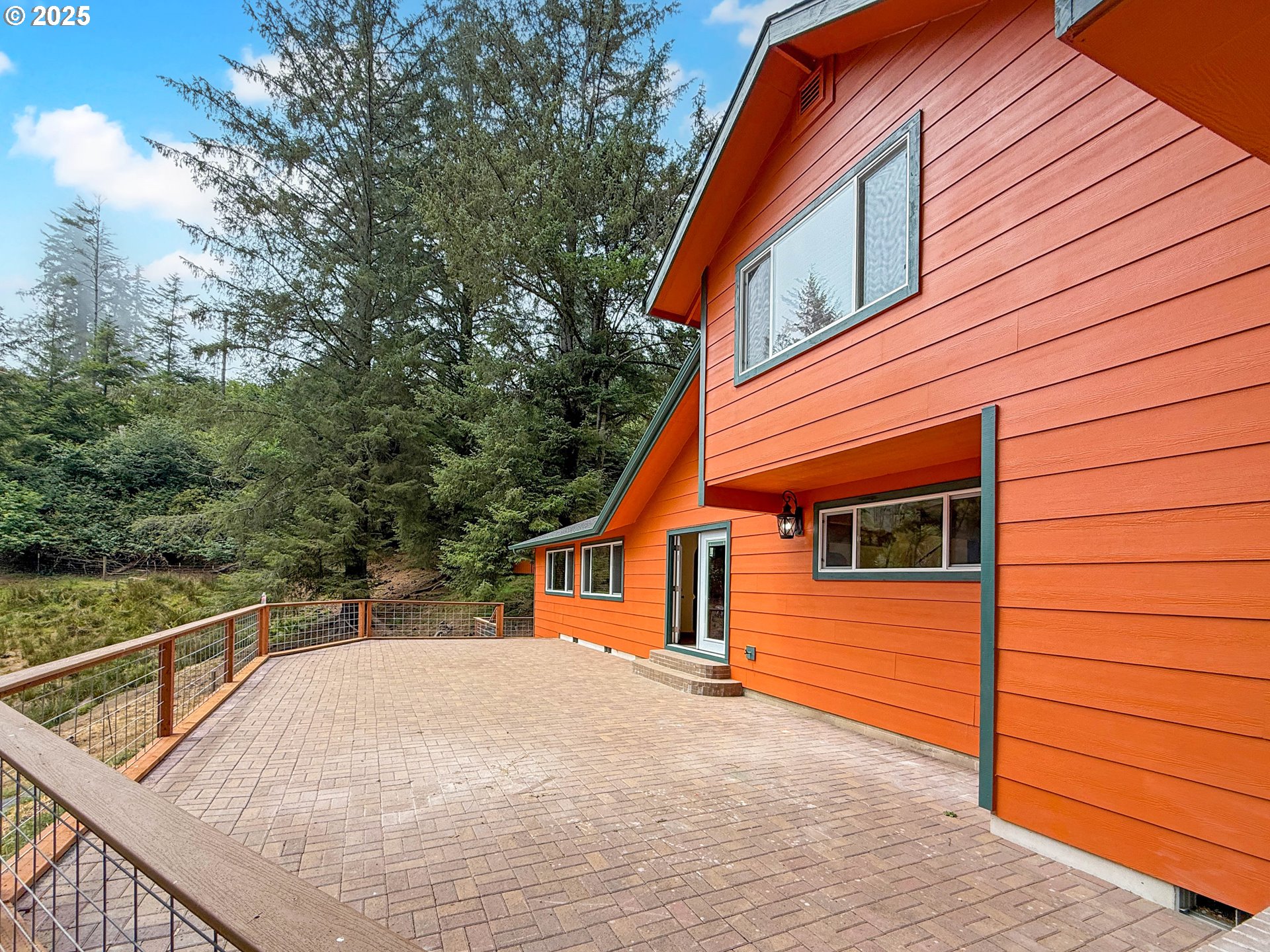 20313 Whaleshead Road Brookings, OR 97415 - Photo 4 of 41