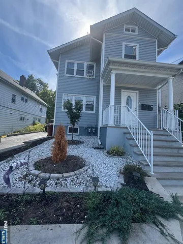 $2,600 | 29 Kingsland Street, Unit 1, Nutley, NJ 07110