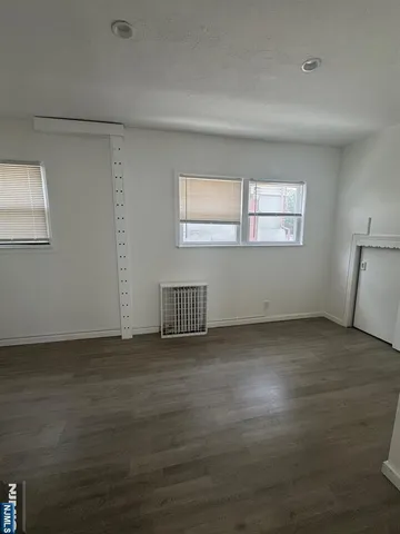 $2,600 | 29 Kingsland Street, Unit 1, Nutley, NJ 07110