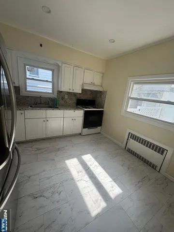 $2,600 | 29 Kingsland Street, Unit 1, Nutley, NJ 07110