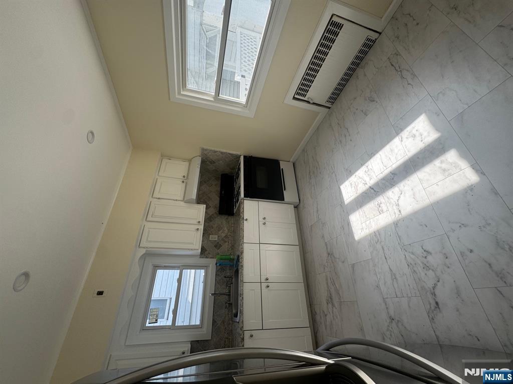 29 Kingsland Street, Unit 1 Nutley, NJ 07110 - Photo 4 of 9