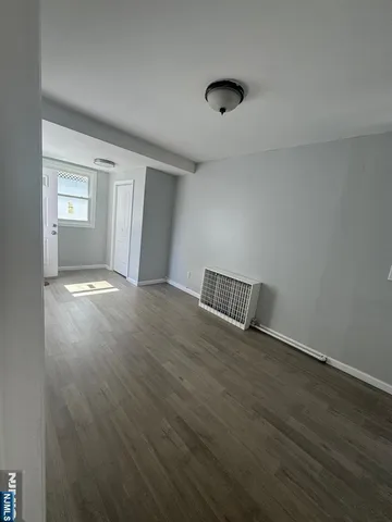 $2,600 | 29 Kingsland Street, Unit 1, Nutley, NJ 07110