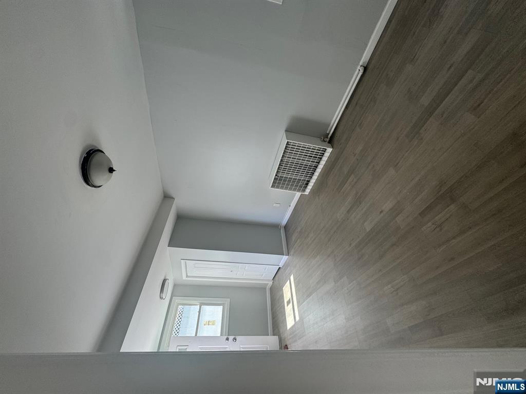 29 Kingsland Street, Unit 1 Nutley, NJ 07110 - Photo 5 of 9