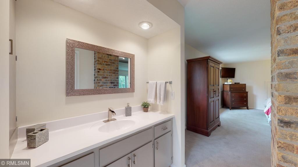 14400 Rocksborough Road Minnetonka, MN 55345 - Photo 23 of 39 Gallery Image 23