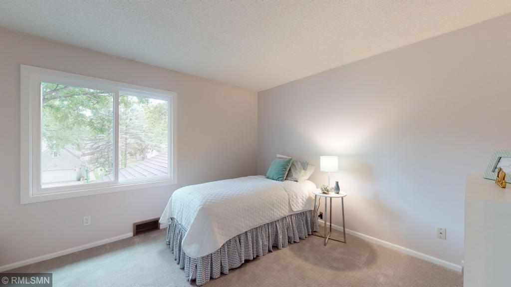 14400 Rocksborough Road Minnetonka, MN 55345 - Photo 25 of 39 Gallery Image 25