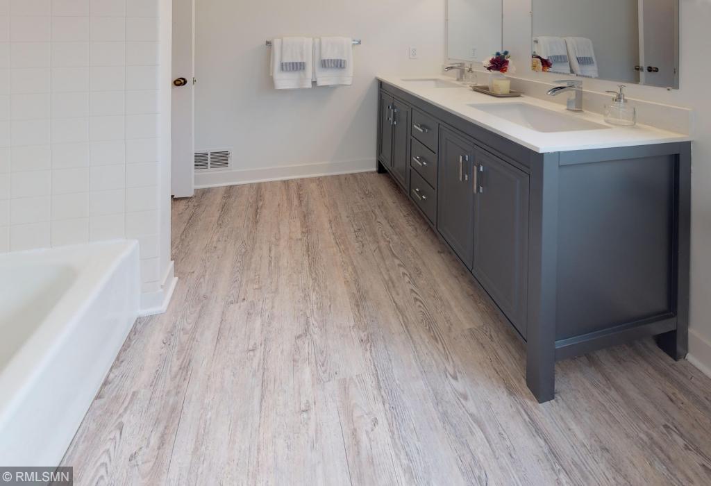 14400 Rocksborough Road Minnetonka, MN 55345 - Photo 28 of 39 Gallery Image 28
