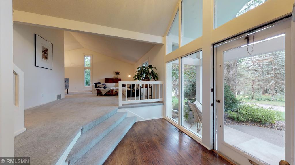14400 Rocksborough Road Minnetonka, MN 55345 - Photo 4 of 39 Gallery Image 4