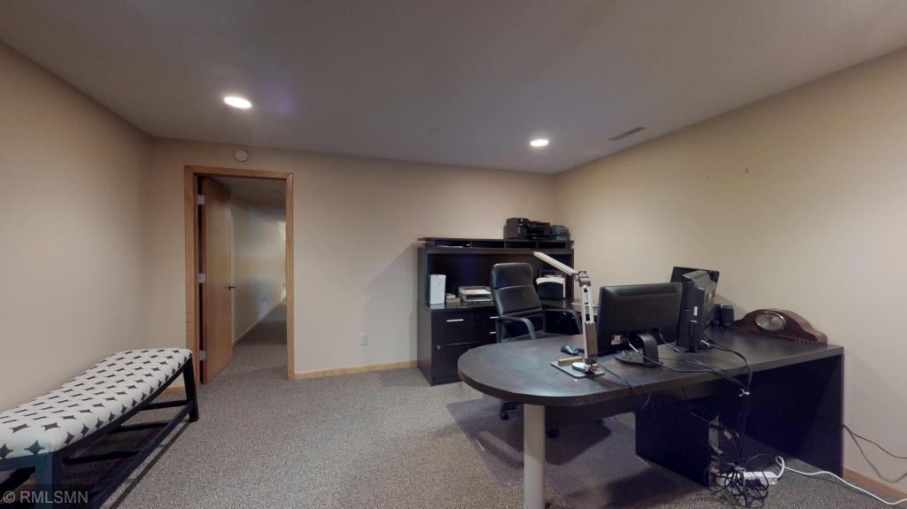 14400 Rocksborough Road Minnetonka, MN 55345 - Photo 33 of 39 Gallery Image 33
