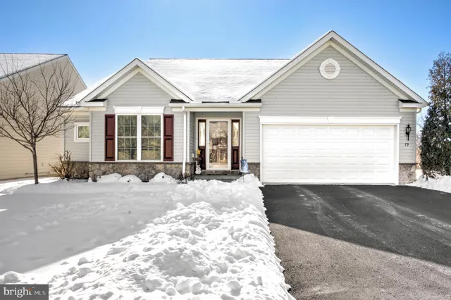 $489,900 | 79 Pleasant Road, Gordonville, PA 17529