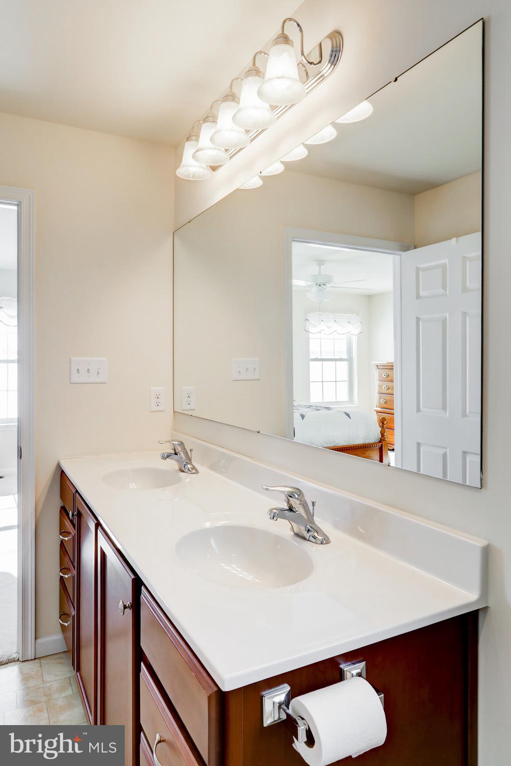 79 Pleasant Road Gordonville, PA 17529 - Photo 26 of 47 Primary Bathroom