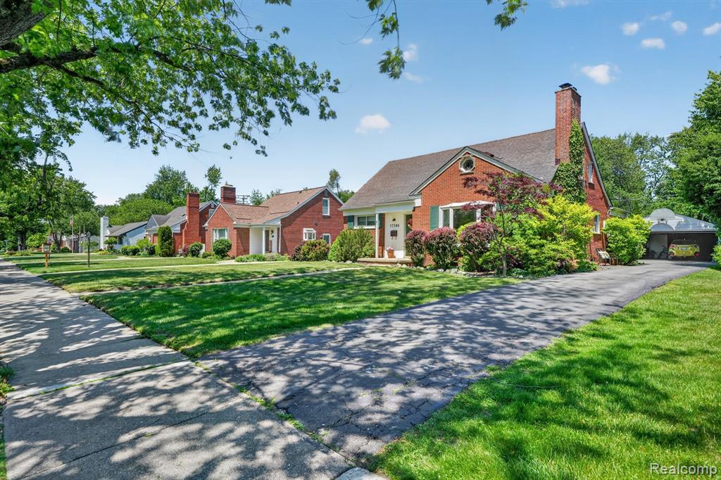 17386 Beverly Road Beverly Hills, MI 48025 - Photo 2 of 28